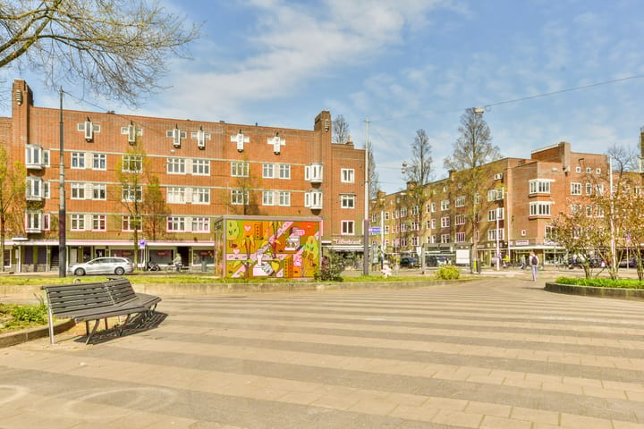 Foto 28 van Hillegomstraat 24-H