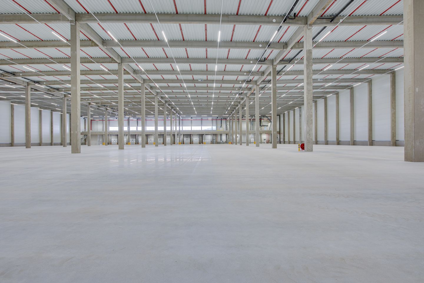 View photo 2 of Industrieweg 55