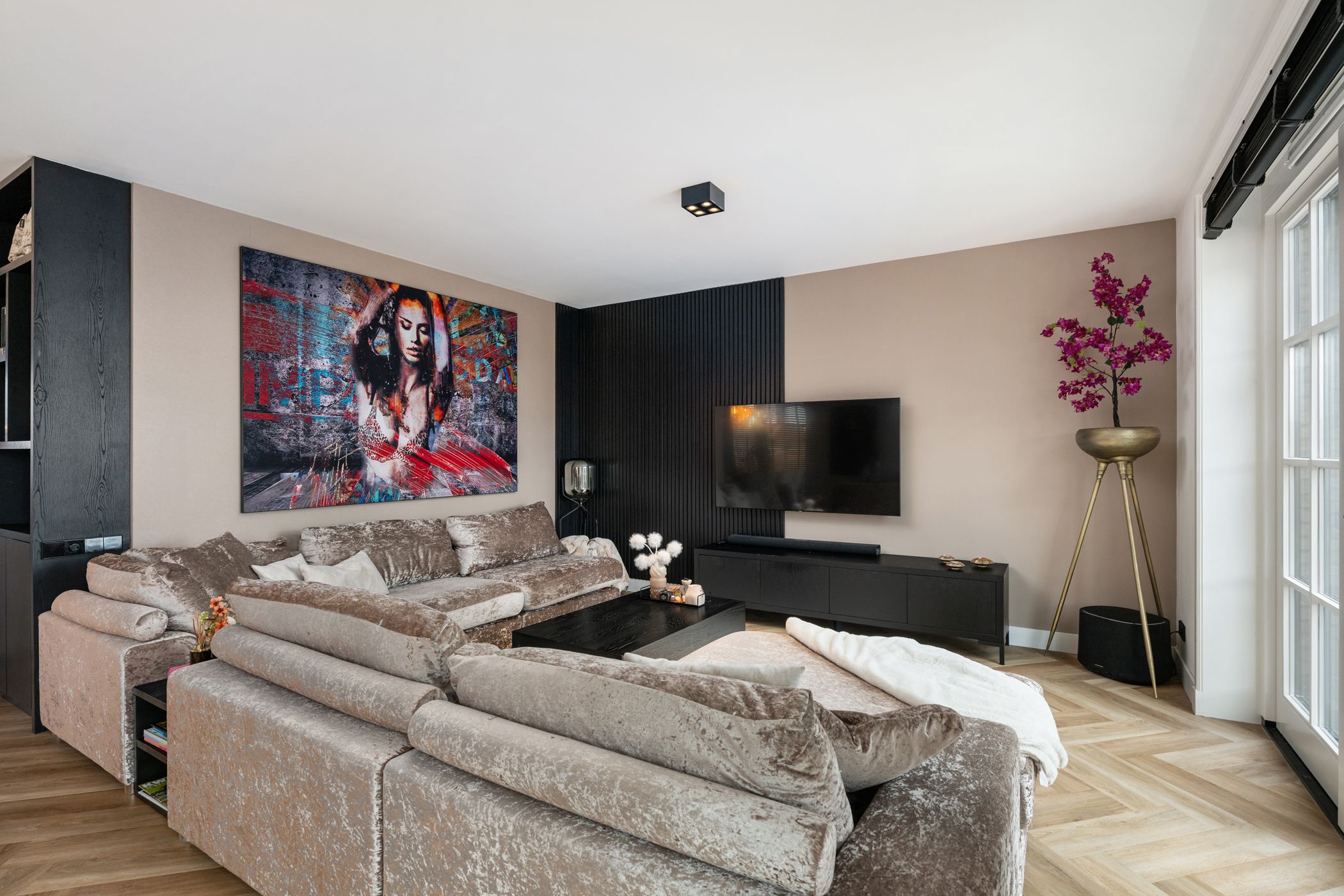 Foto 12 van Regina Verweykade 8