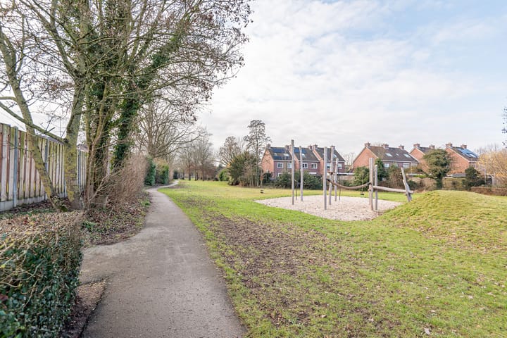 Photo 42 of Weegbree 16