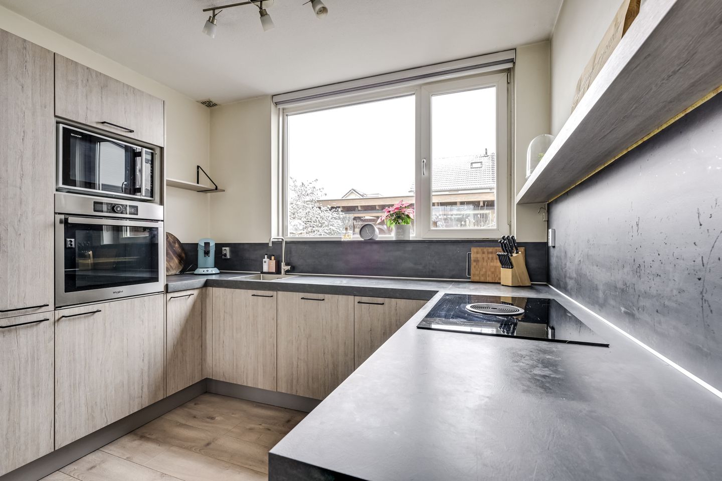 Foto 19 van Clarissenhof 4