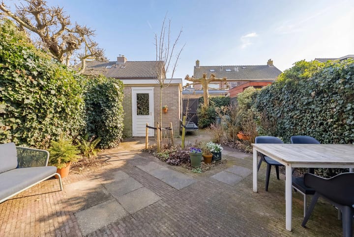 Foto 3 van Roos en Beeklaan 18