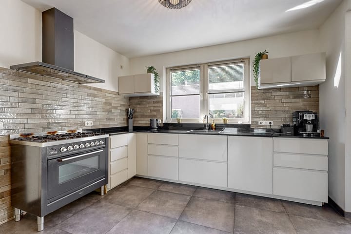 Foto 8 van Rijksweg 49-A