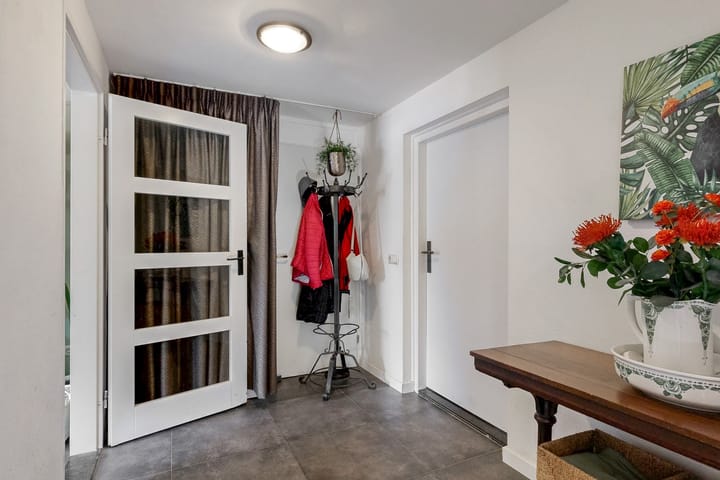 Foto 26 van Rijksweg 49-A