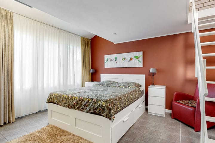 Foto 35 van Rijksweg 49-A