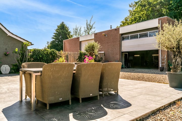 Foto 40 van Rijksweg 49-A