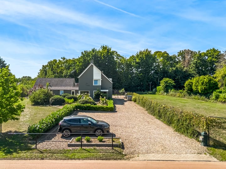 Foto 45 van Rijksweg 49-A