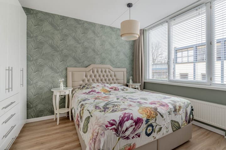 Foto 17 van Nieuwenhoornstraat 146