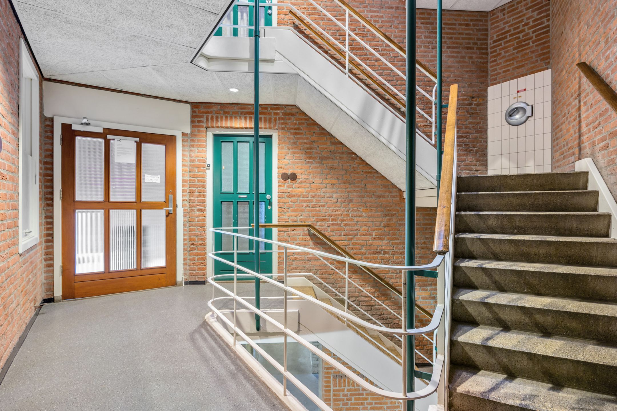 Foto 9 van Graaf Engelbertlaan 15-C