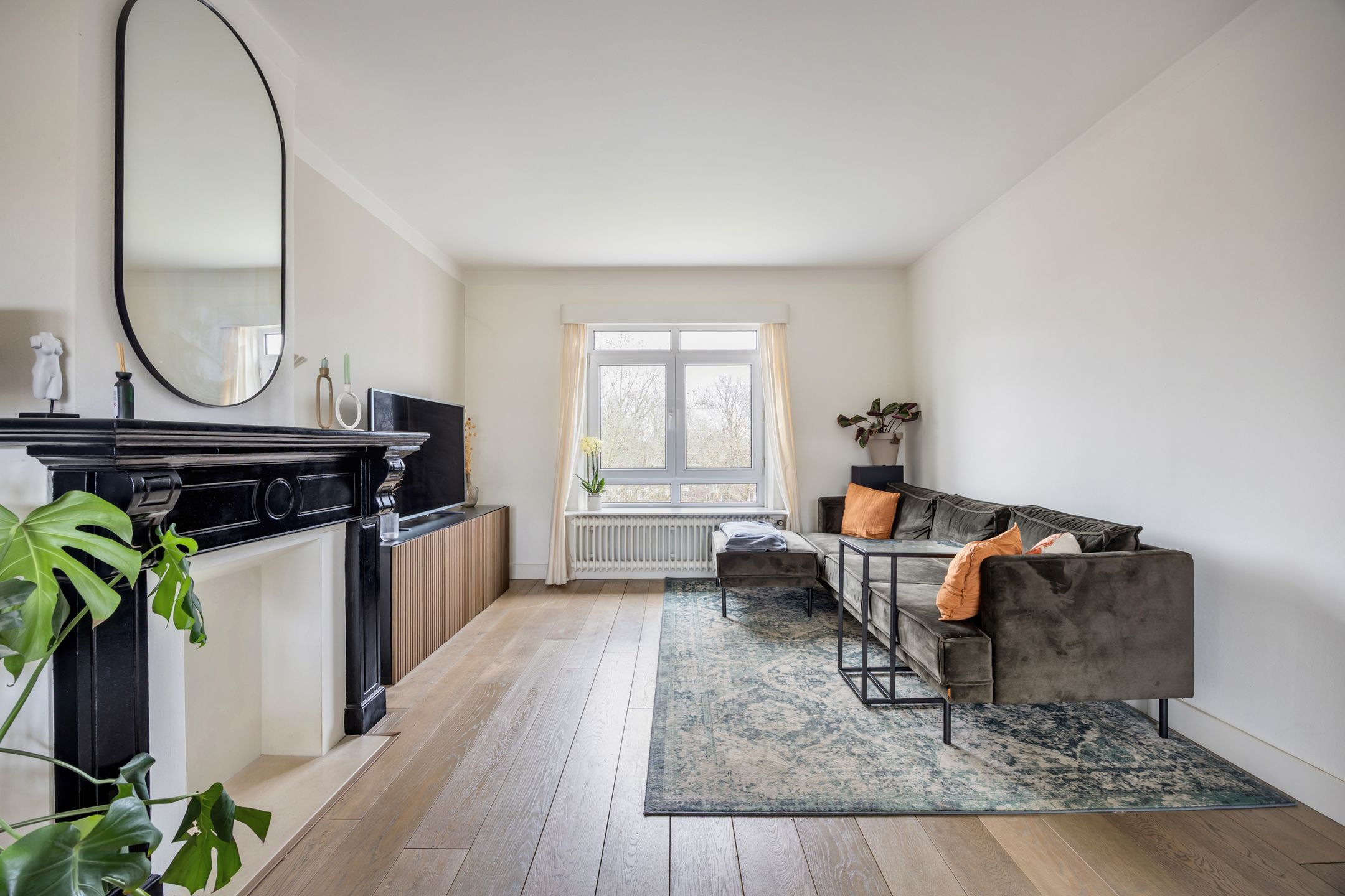 Foto 15 van Graaf Engelbertlaan 15-C