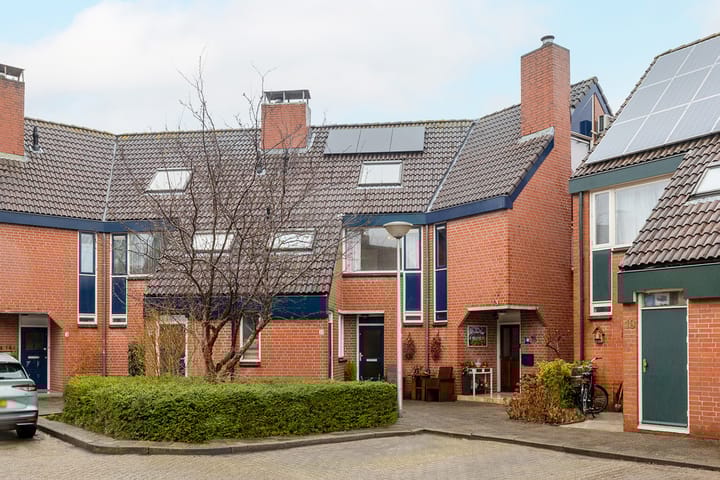 Photo 2 of Leeuwerik 23