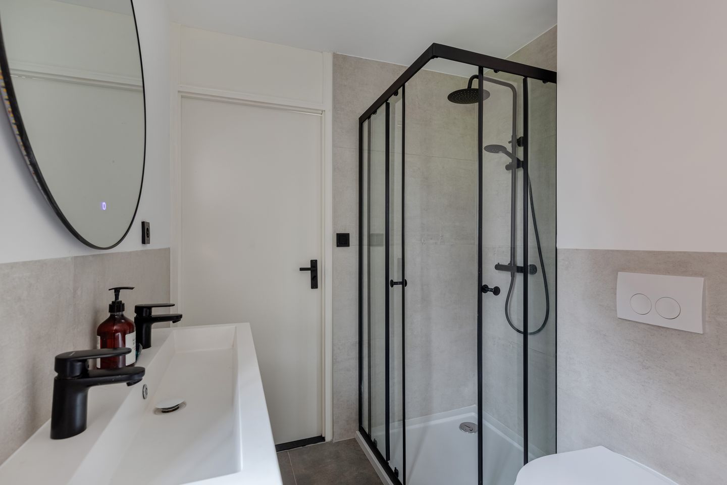 Foto 34 van Poolvos 47