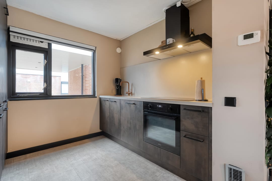 Photo 11 of Curiestraat 211