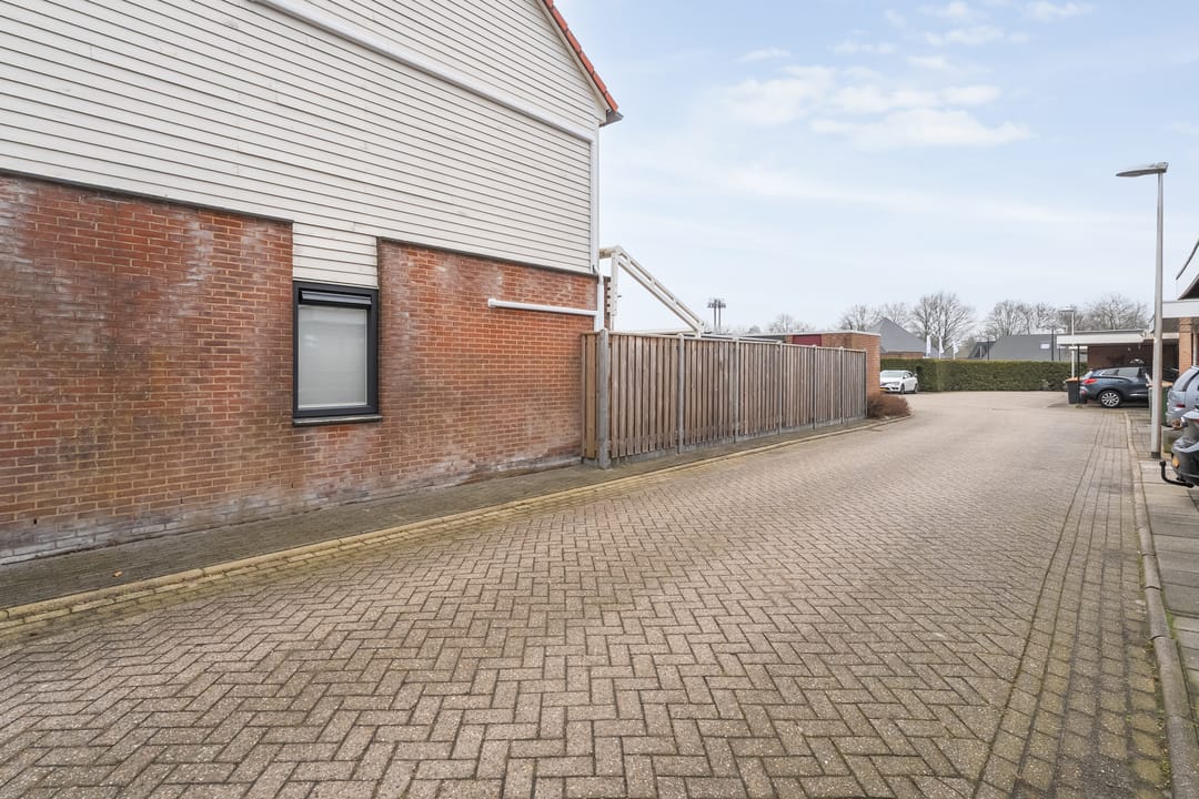 Photo 31 of Curiestraat 211
