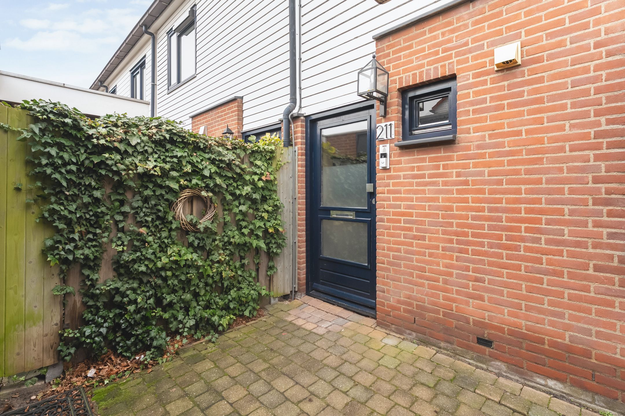 Photo 36 of Curiestraat 211