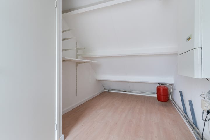 Foto 28 van Klaproos 40