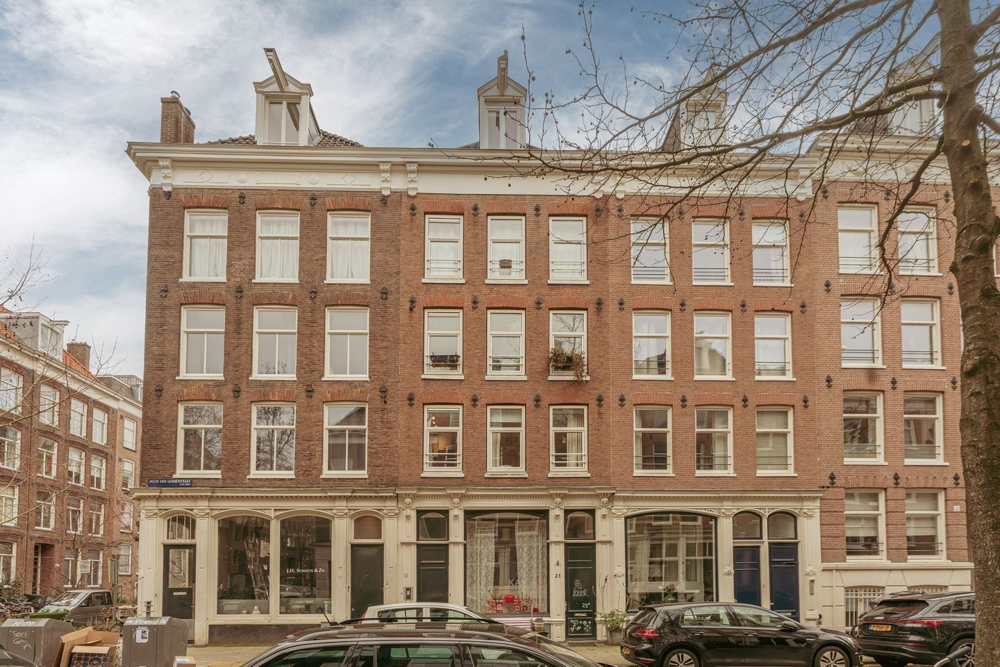 Photo 1 of Jacob van Lennepstraat 23-C