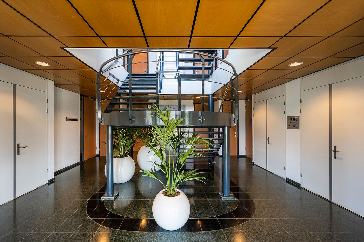 View photo 3 of Leeuwenveldseweg 16 K