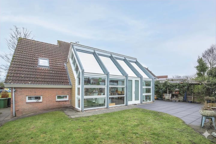 Photo 6 of Margrietstraat 42