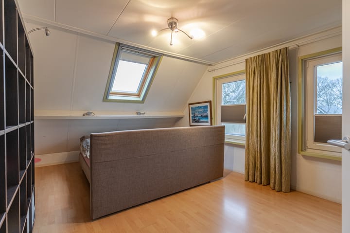 Photo 18 of Margrietstraat 42