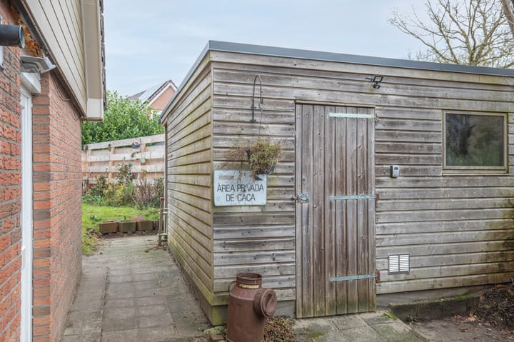 Photo 27 of Margrietstraat 42