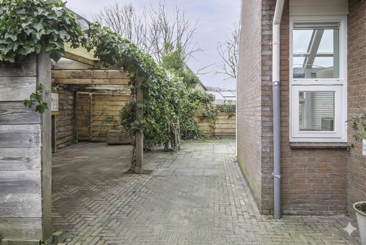 Photo 31 of Margrietstraat 42