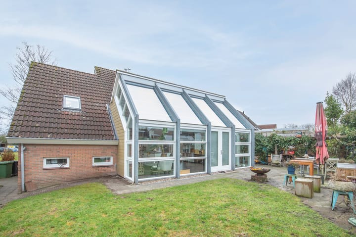 Photo 29 of Margrietstraat 42