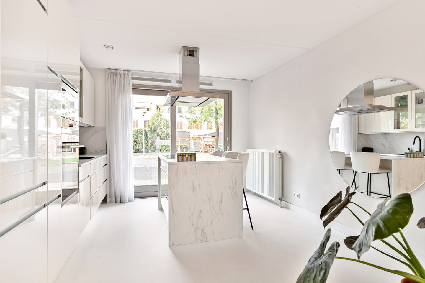 Photo 10 of Wolbrantskerkweg 125