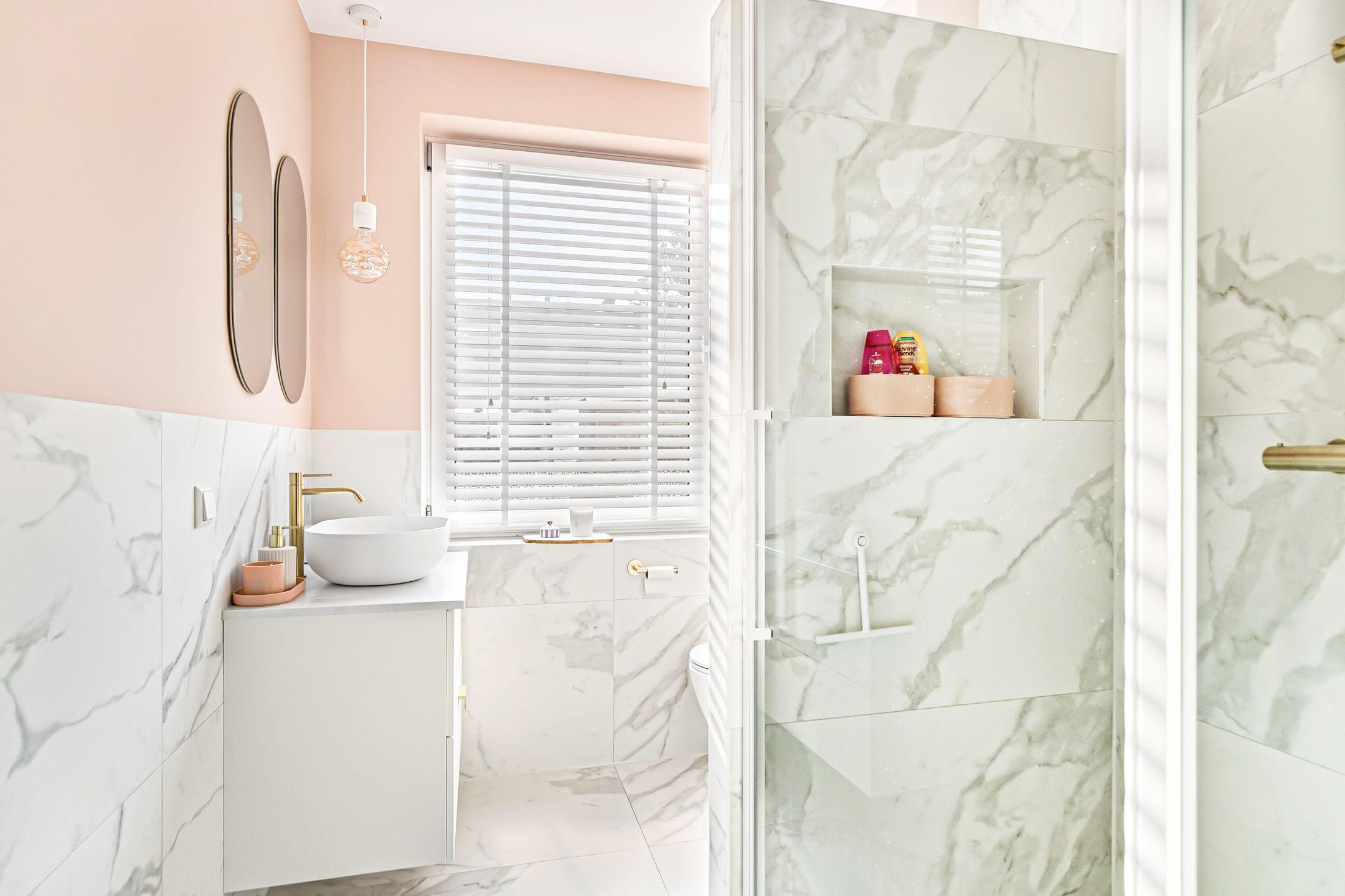 Photo 24 of Wolbrantskerkweg 125