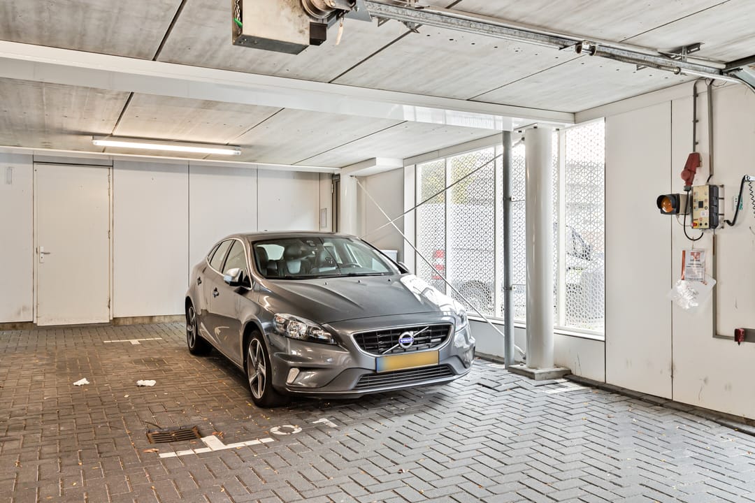 Photo 31 of Wolbrantskerkweg 125