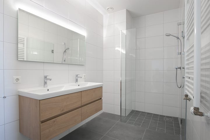 Foto 11 van Oranje Vrijbuiterskade 142