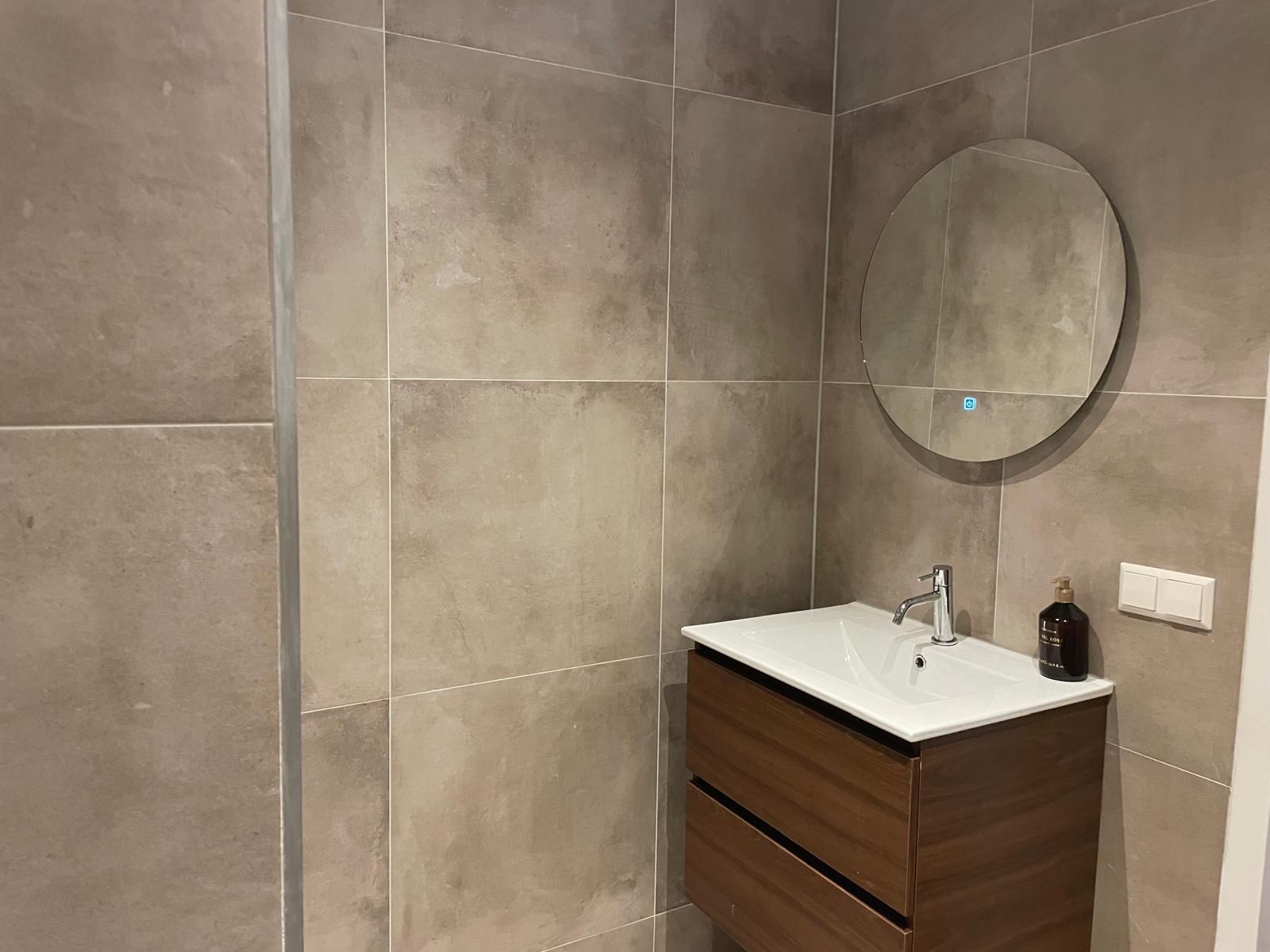 Foto 12 van Aalsmeerweg 20-2