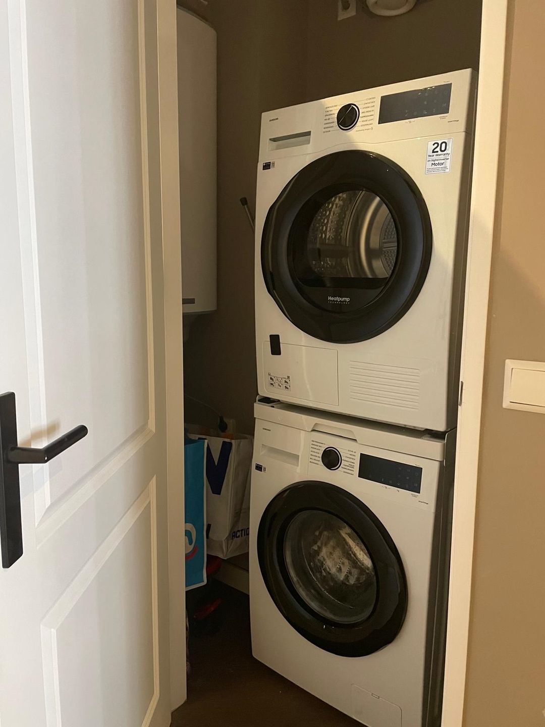 Foto 17 van Aalsmeerweg 20-2