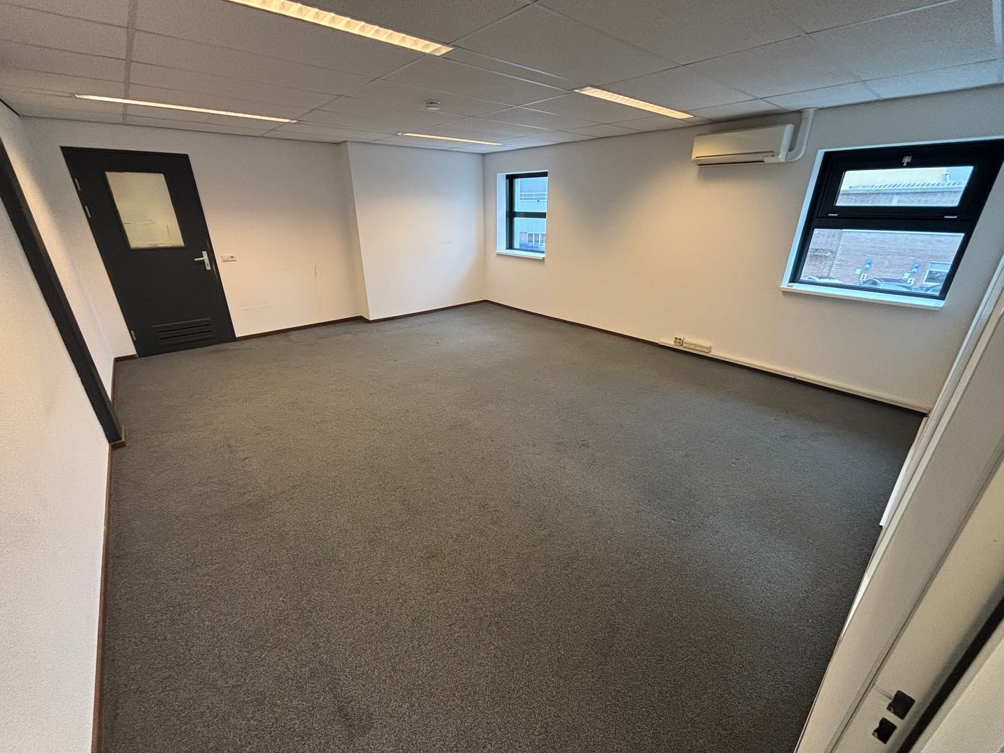 View photo 2 of Groenestraat 294