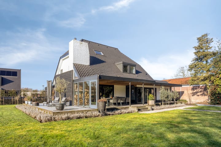 Photo 4 of Hoofdstraat 69-A