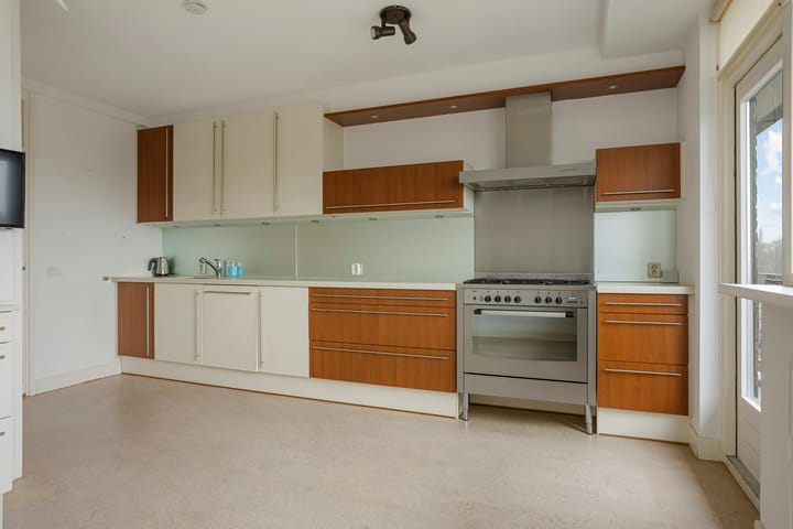 Photo 15 of van Vredenburchweg 459