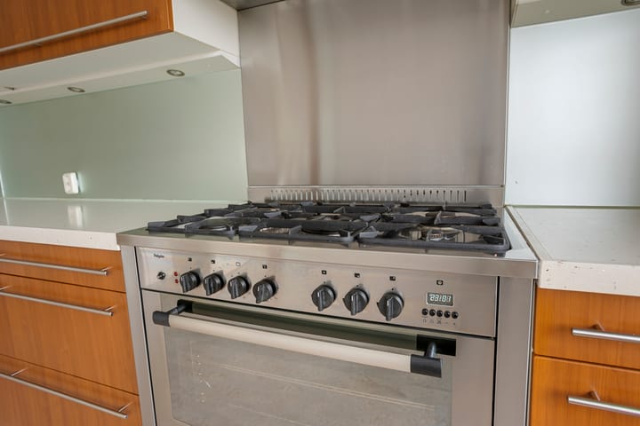 Photo 17 of van Vredenburchweg 459