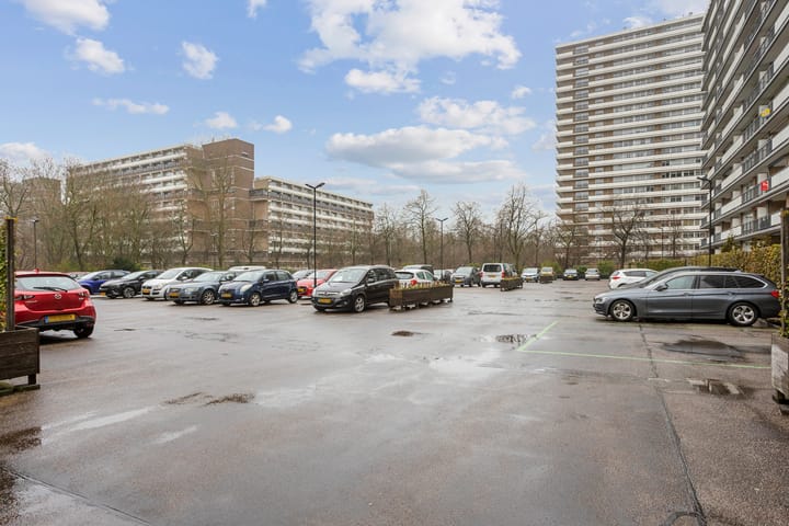 Photo 37 of van Vredenburchweg 459