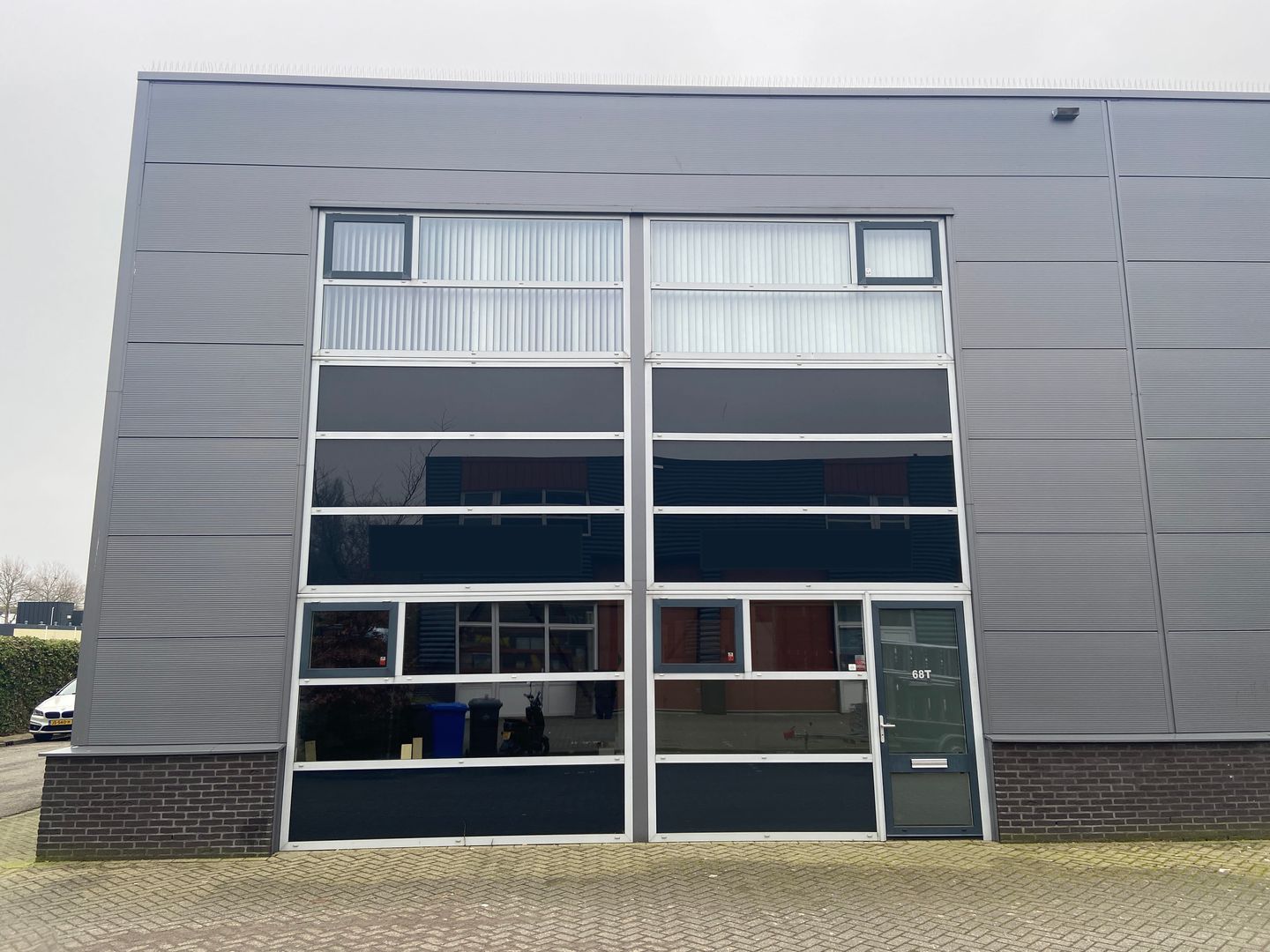 View photo 2 of Westvlietweg 68-T