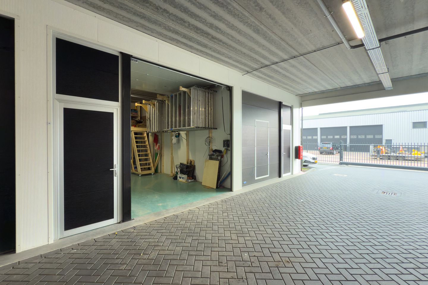 View photo 5 of Industrieweg 69-26