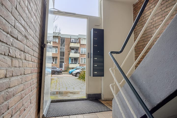 Foto 5 van Kruiningenstraat 176