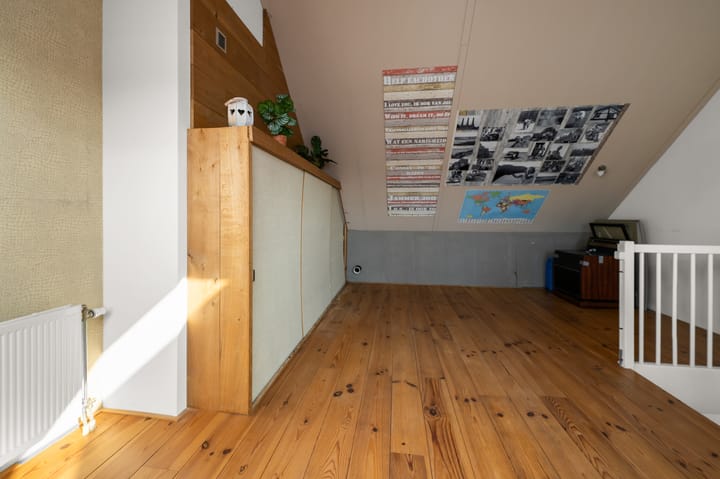 Photo 30 of Admiraal de Ruyterlaan 12-C