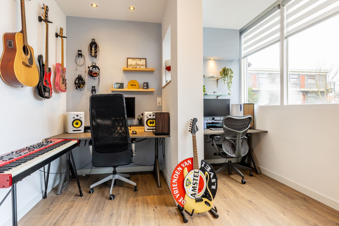 Photo 25 of Willem van Hillegaersbergstraat 43-A