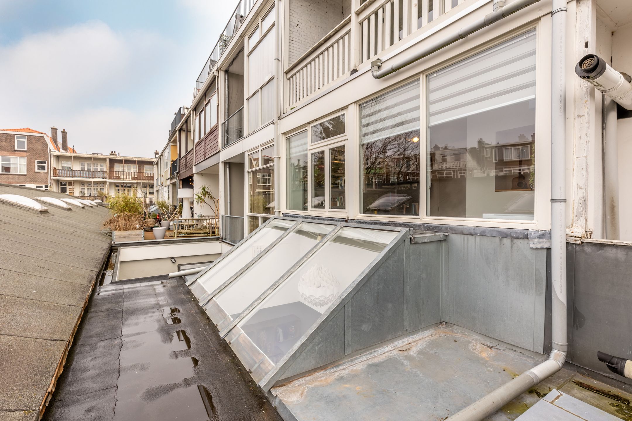 Photo 27 of Willem van Hillegaersbergstraat 43-A