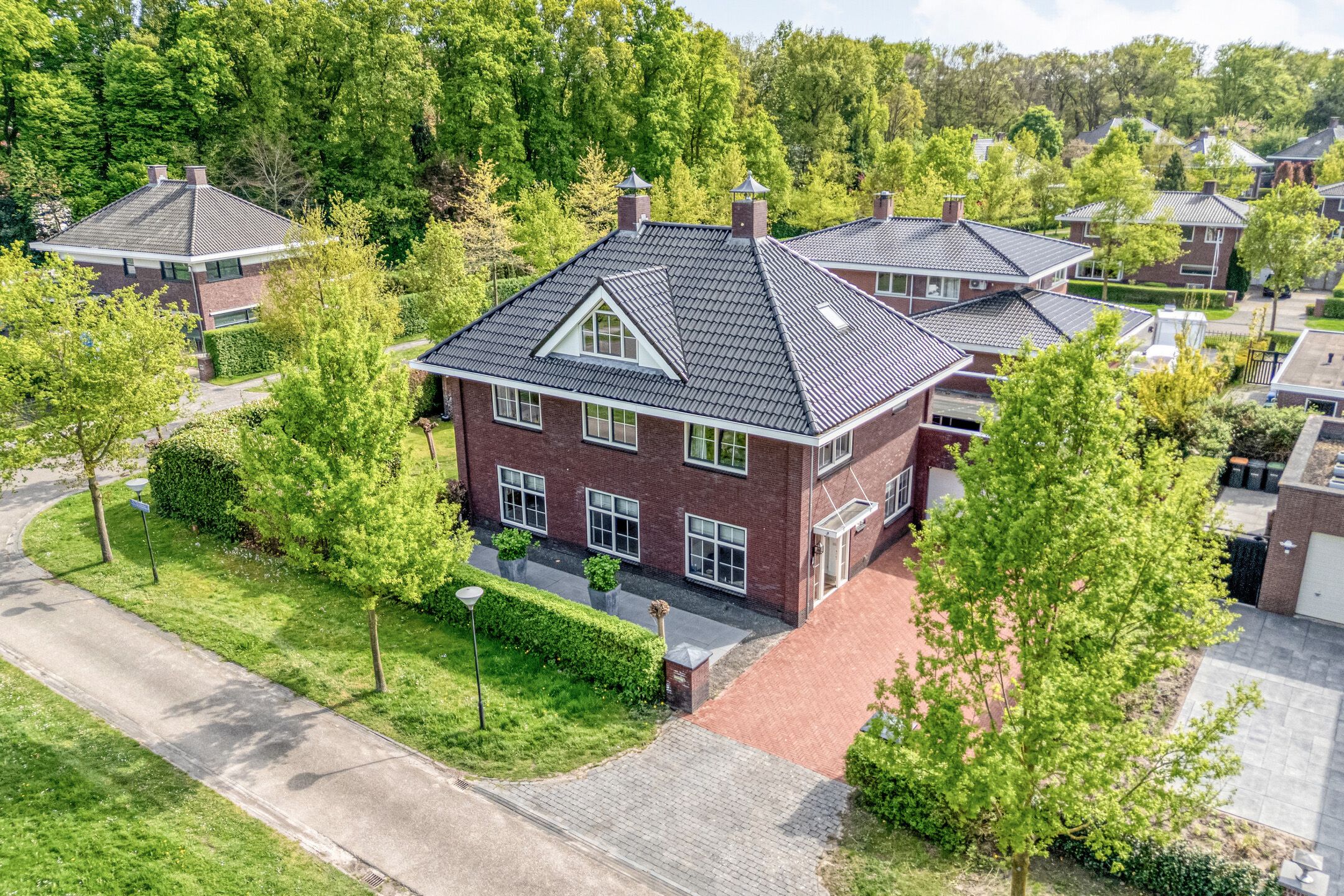 Foto 57 van Pim Mulierstraat 1