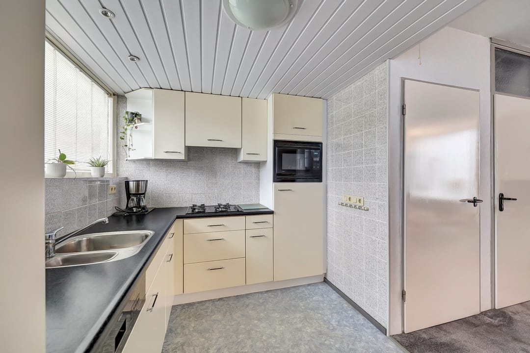 Photo 11 of Swammerdamstraat 29