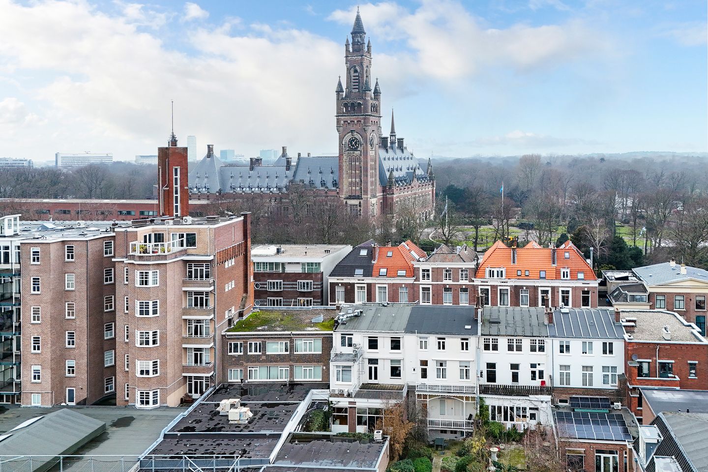 Bekijk foto 2 van Laan van Meerdervoort 50