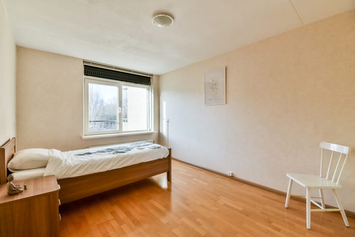 Foto 8 van Van Limburg Stirumstraat 119