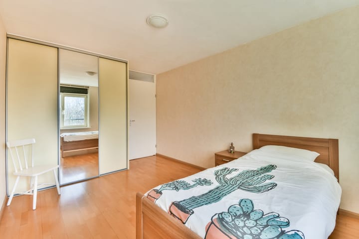 Foto 9 van Van Limburg Stirumstraat 119