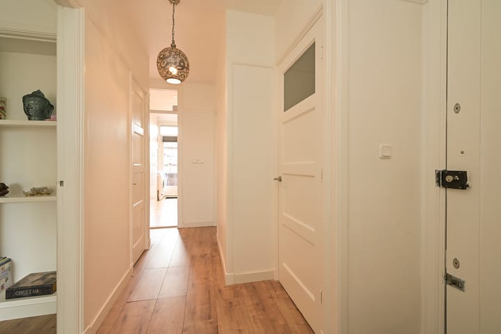 Photo 12 of Lijnbaan 134